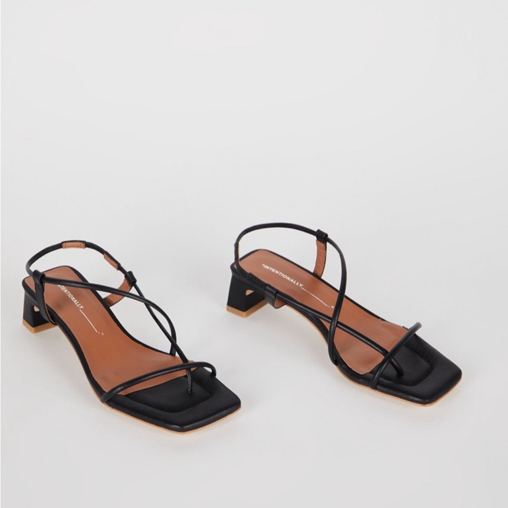 Intentionally Blank Anca Strappy Black Sandals